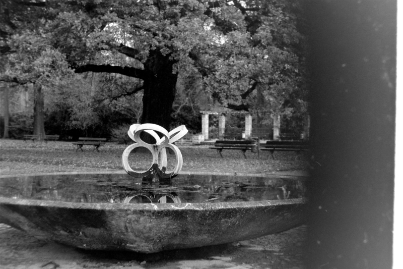 A fountain photographed with my unserviced Contax FB